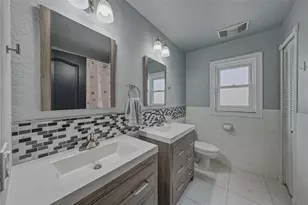 1808 Tangledvine Dr, Wesley Chapel, FL 33543 - Photo 32