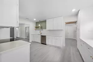 2001 E Powhatan Ave, Tampa, FL 33610 - Photo 6