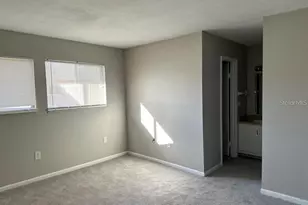 5855 16th St S, Saint Petersburg, FL 33705 - Photo 10