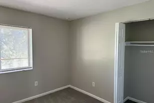 5855 16th St S, Saint Petersburg, FL 33705 - Photo 2