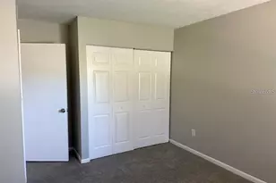 5855 16th St S, Saint Petersburg, FL 33705 - Photo 8