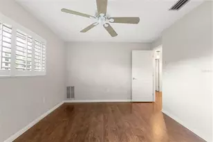 4308 Middle Lake Dr, Tampa, FL 33624 - Photo 32