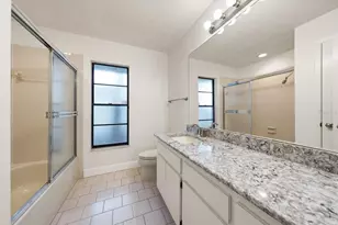 3408 Cullendale Dr, Tampa, FL 33618 - Photo 18