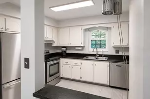 1706 Belleair Forest Dr, Belleair, FL 33756 - Photo 10