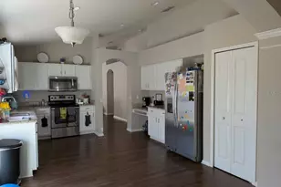 2024 Samantha Ln, Valrico, FL 33594 - Photo 12