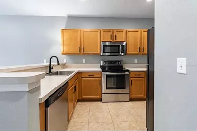 8116 Stone Path Way, Tampa, FL 33647 - Photo 10