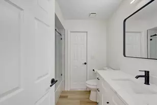 2405 Appaloosa Cir, Sarasota, FL 34240 - Photo 40