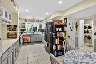 1411 Jacobson Cir, Sun City Center, FL 33573 - Photo 24