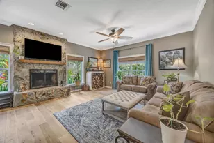 852 35th Ave N, Saint Petersburg, FL 33704 - Photo 6