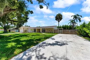 13603 Westshire Dr, Tampa, FL 33618 - Photo 6