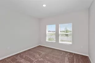 31725 Oyster Trellis Ln, Wesley Chapel, FL 33545 - Photo 4