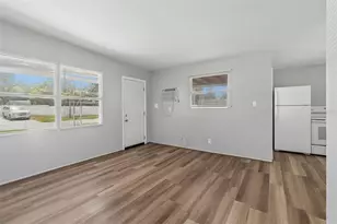 11136 104th St, Largo, FL 33773 - Photo 8