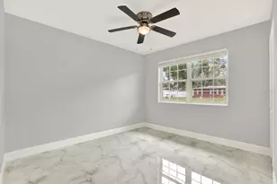 4521 Tarpon Dr, Tampa, FL 33617 - Photo 14