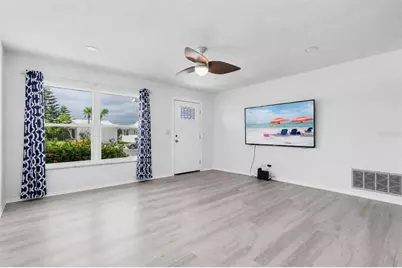 3715 98th Avenue N #3, Pinellas Park, FL 33782 - Photo 2
