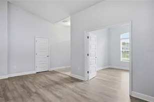 12847 Hilary St, Spring Hill, FL 34609 - Photo 14