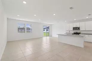 73 Wandering Crk Wy, Palm Coast, FL 32164 - Photo 6