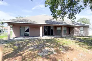 8414 Bay Dr, Spring Hill, FL 34606 - Photo 6
