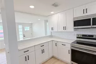 13617 Frances Ave, Hudson, FL 34667 - Photo 8