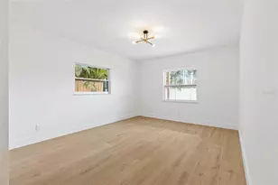 1563 Eden Isle Blvd NE, Saint Petersburg, FL 33704 - Photo 36