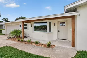 1563 Eden Isle Blvd NE, Saint Petersburg, FL 33704 - Photo 8