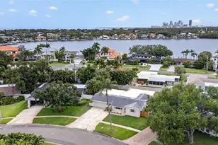 1563 Eden Isle Blvd NE, Saint Petersburg, FL 33704 - Photo 44