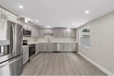 6532 S West Shore Circle, Tampa, FL 33616 - Photo 8