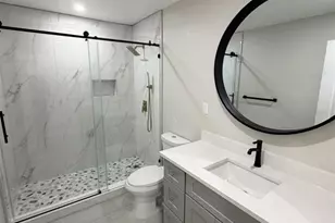 6532 S West Shore Circle, Tampa, FL 33616 - Photo 14