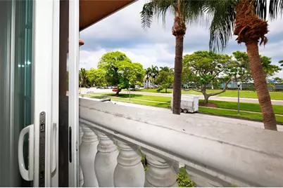 920 North Shore Drive NE, Saint Petersburg, FL 33701 - Photo 24
