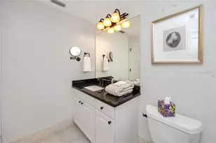 920 N Shore Dr NE, Saint Petersburg, FL 33701 - Photo 38