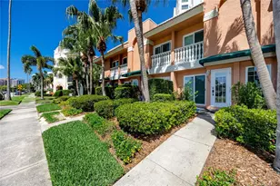 920 N Shore Dr NE, Saint Petersburg, FL 33701 - Photo 42