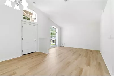 7315 Newhall Pass Lane, Wesley Chapel, FL 33545 - Photo 6