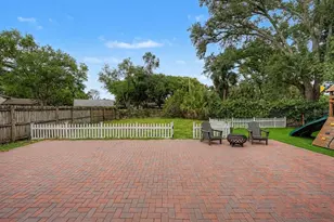 16317 Caliente Pl, Tampa, FL 33624 - Photo 4