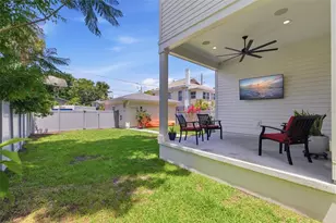 610 5th St N, Saint Petersburg, FL 33701 - Photo 30