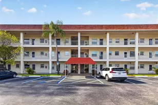 4000 3rd St N, Saint Petersburg, FL 33703 - Photo 1