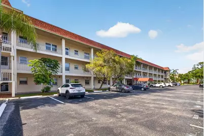 4000 3rd Street N #304, Saint Petersburg, FL 33703 - Photo 2