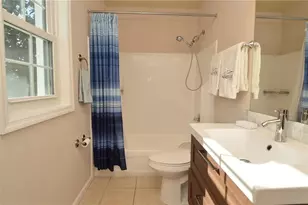 3889 Pompano Dr SE, Saint Petersburg, FL 33705 - Photo 22