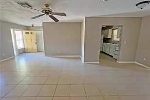 4514 Cynthia Ln, Spring Hill, FL 34606 - Photo 4