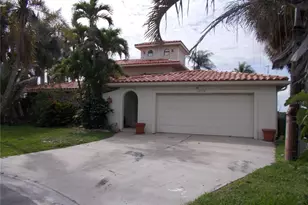 12570 4th St E, Treasure Island, FL 33706 - Photo 22