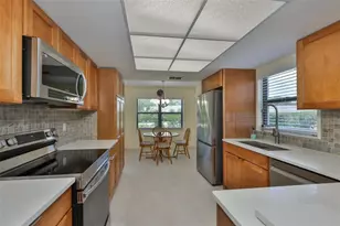 2417 Lancaster Dr, Sun City Center, FL 33573 - Photo 12