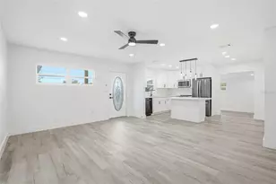 529 Firefly Ln, Apollo Beach, FL 33572 - Photo 4