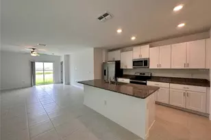 11131 Radiant Shore Loop, San Antonio, FL 33576 - Photo 4