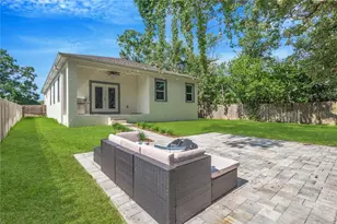 2524 Lake Ellen Ln, Tampa, FL 33618 - Photo 4