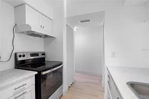 7200 E Bank Dr, Tampa, FL 33617 - Photo 20