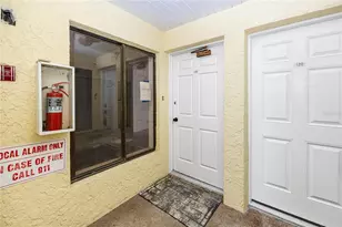 7310 Sunshine Skyway Ln S, Saint Petersburg, FL 33711 - Photo 10
