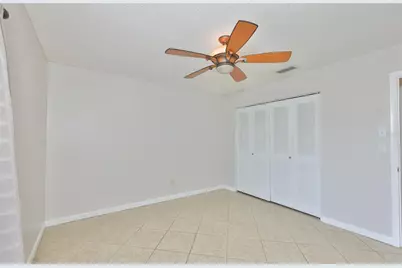 207 Islip Way, Sun City Center, FL 33573 - Photo 18