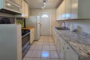 436 57th St N, Saint Petersburg, FL 33710 - Photo 12