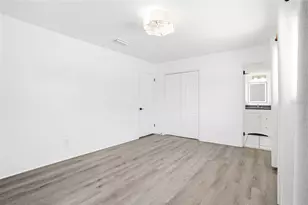 1348 Buckingham Dr, Clearwater, FL 33756 - Photo 22
