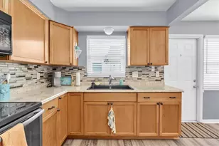 8260 Burgundy Dr N, Pinellas Park, FL 33781 - Photo 12