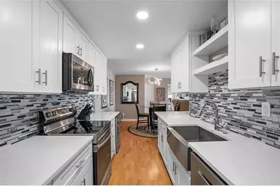 10355 Paradise Boulevard #1010-1011, Saint Petersburg, FL 33706 - Photo 6