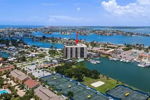 10355 Paradise Blvd, Saint Petersburg, FL 33706 - Photo 46
